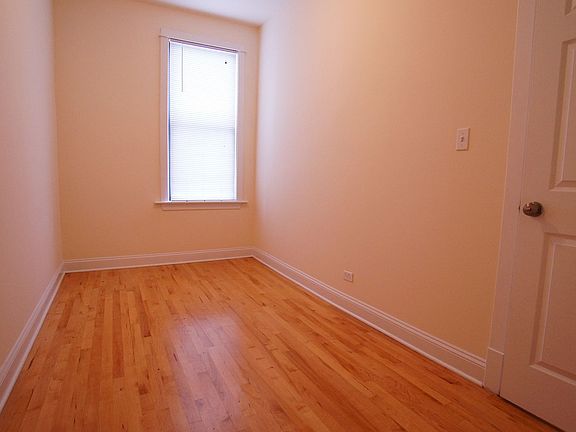 3rd image of 2643-2651 N Milwaukee Ave #26512
