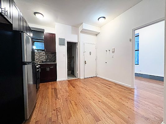 5th image of 2655 Frederick Douglas Blvd #1P
