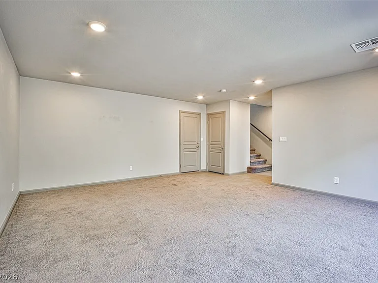 8052 Haywood Estate Ave — Photo 5