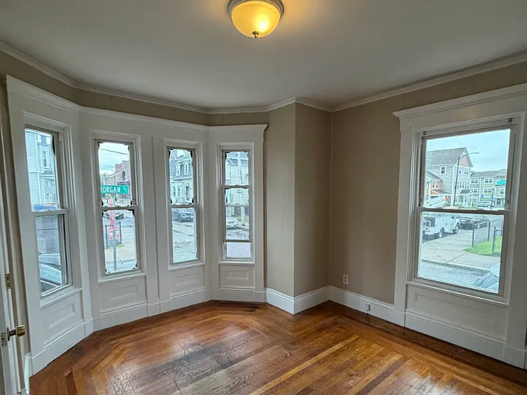 85 Morgan St — Photo 14