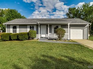 1335 Shallow Lake Dr, O'Fallon, MO 63366