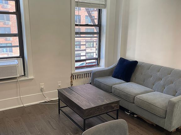 5th image of 448 E 87th St APT 4B