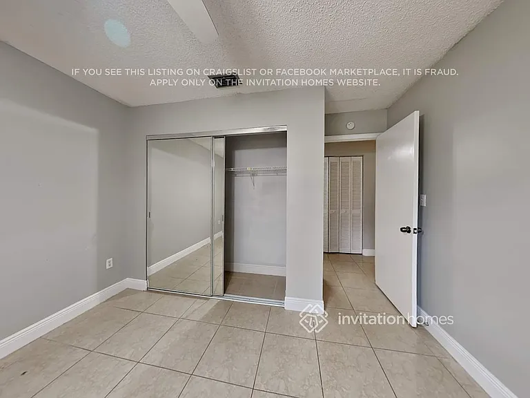 11295 SW 55th Pl — Photo 11