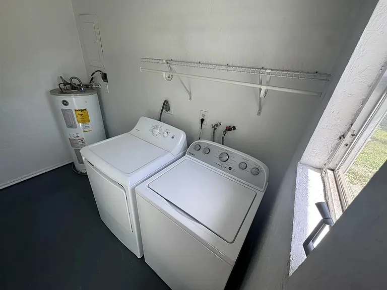 1195 S Alhambra Cir #1 — Photo 21