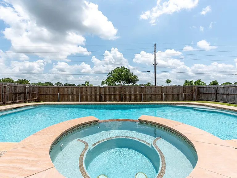 4026 Almond Lake Dr — Photo 4