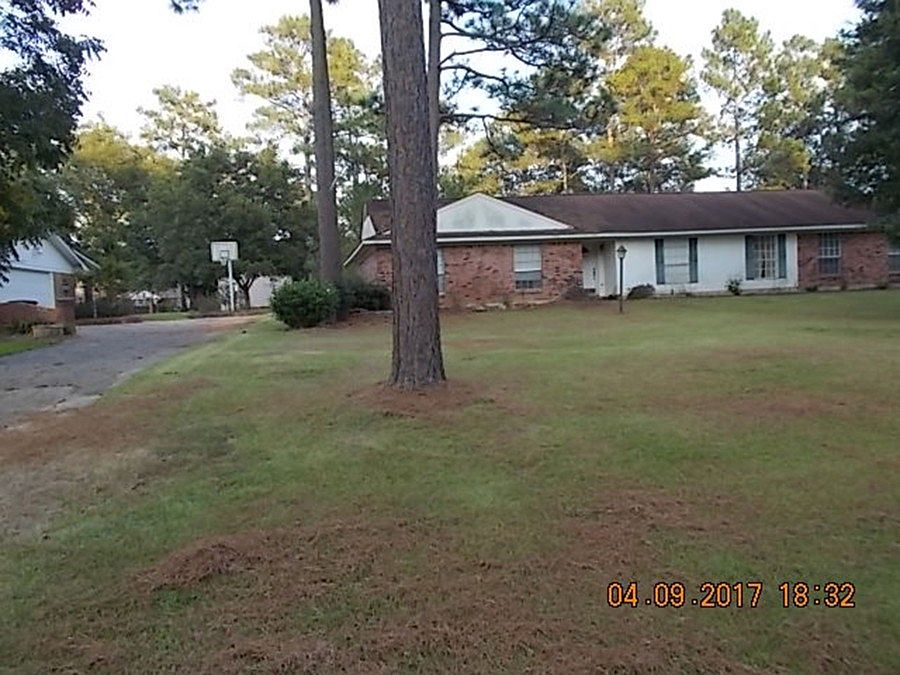 2nd image of 153 Beechwood Dr