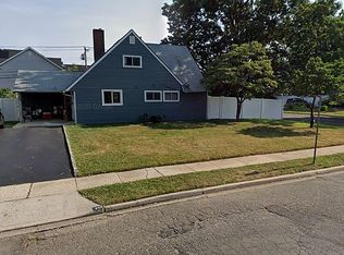 225 Orchid Rd, Levittown, NY 11756