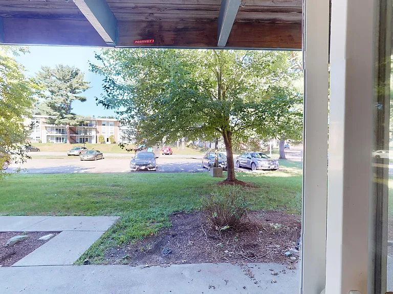 The Commons at Windsor Gardens — Photo 202