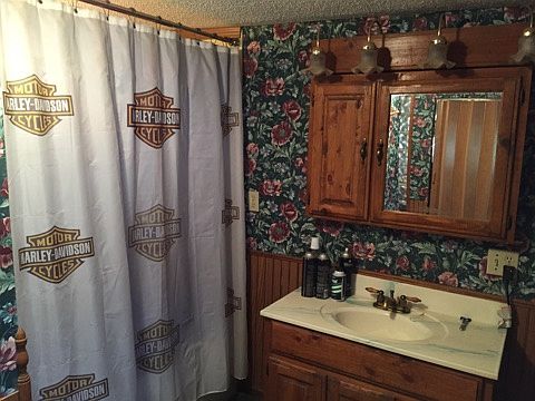 Full bathroom 