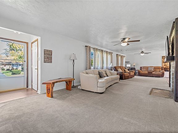 2nd image of 105 Walker Dr