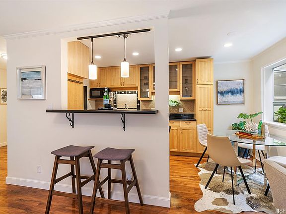 4th image of 1885 Jackson St APT 401