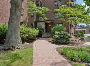3020 Edwin Ave APT 2C, Fort Lee, NJ 07024