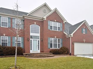 6090 Irene Dr, Hoffman Estates, IL 60192