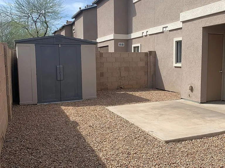 Rincalina on Speedway Townhomes — Photo 14