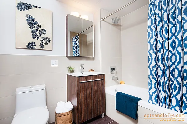 Sold by aptsandlofts.com | media 13