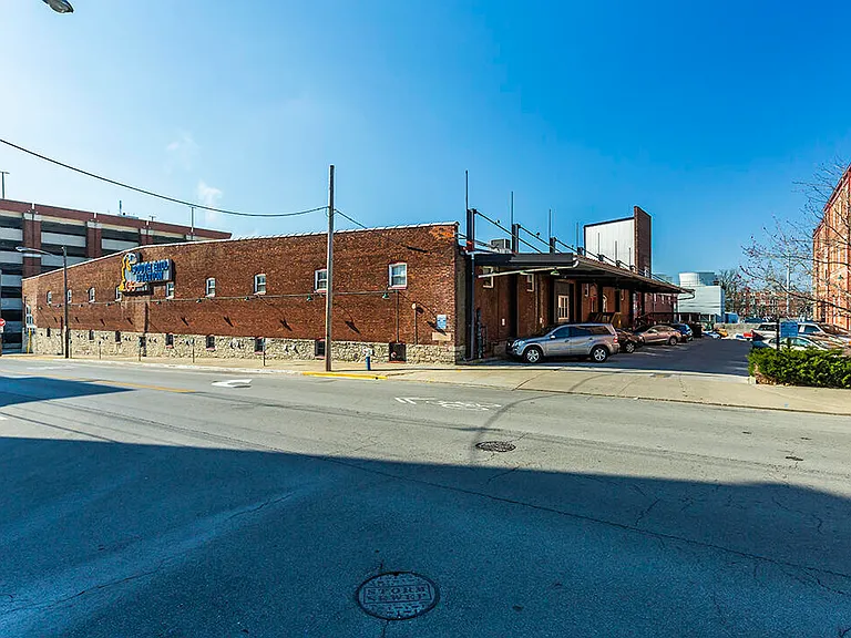 585 S Upper St #114 — Photo 22