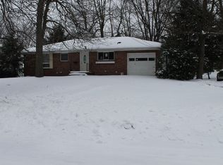 15 Dover St, Massena, NY 13662