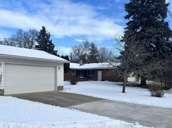 205 Pleasant Ave W, Atwater, MN 56209