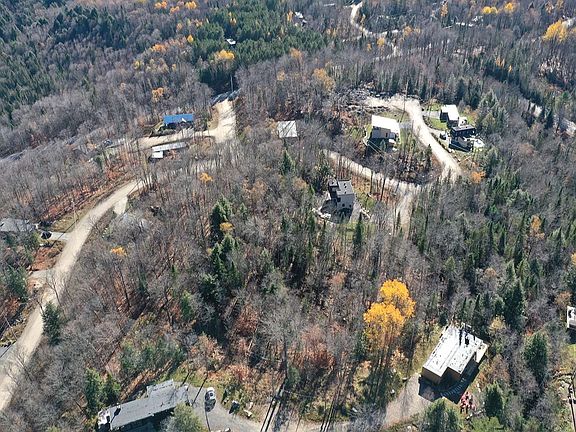 3rd image of Chemin Des Batisseurs