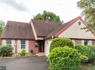 7705 Oak Lane Rd, Cheltenham, PA 19012