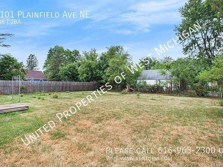3101 Plainfield Ave NE — Photo 18