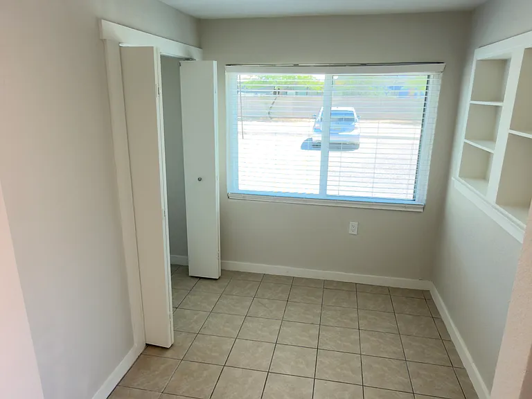 2920 N Geronimo Ave #6 — Photo 5