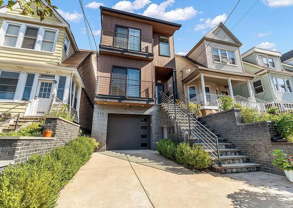 1st image of 152 Beach St #1A