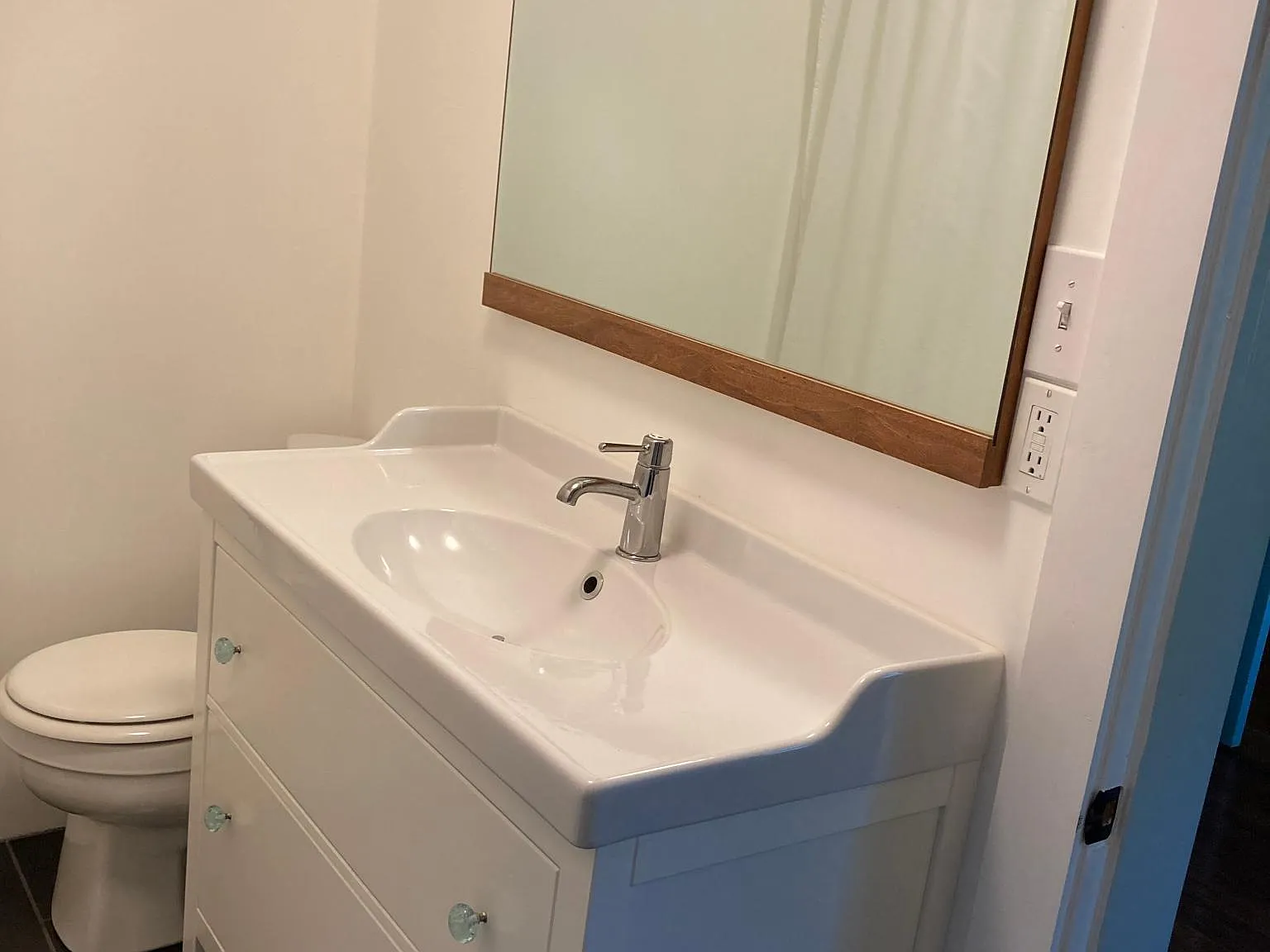 2 bed, 1100 sqft, $1,600 — Photo 4