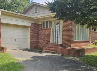 1006 Raleigh Rd, Clinton, NC 28328