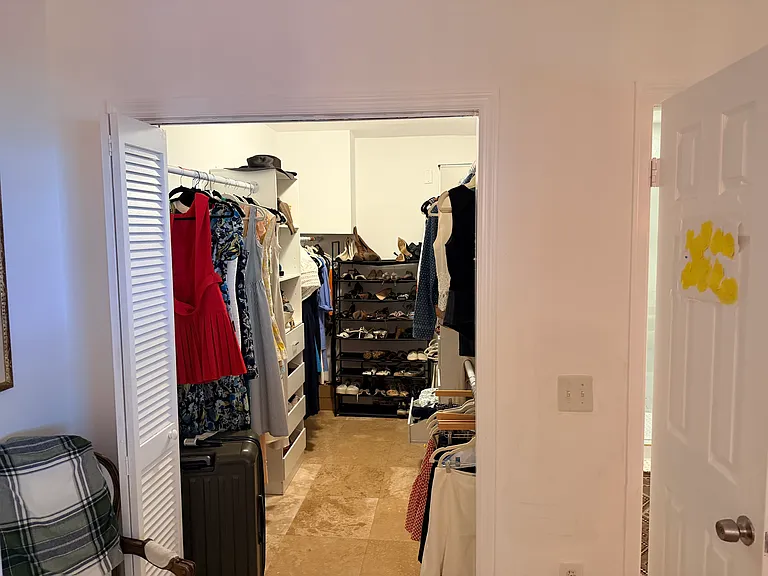 8240 SW 62nd Ct — Photo 2