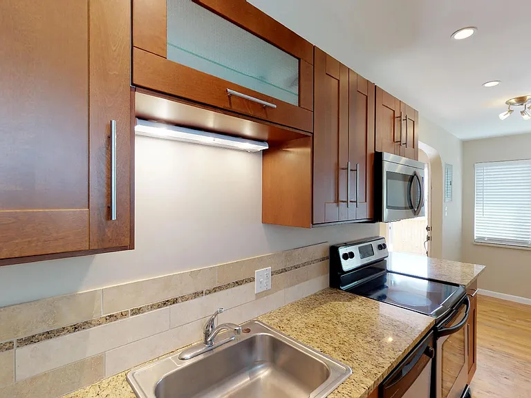 3658 N Clay St — Photo 10