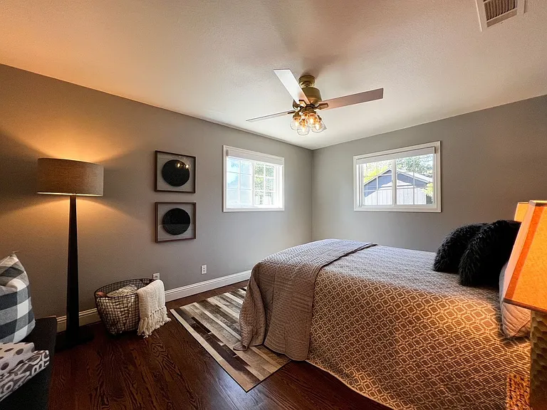 1022 Berry Ln — Photo 29