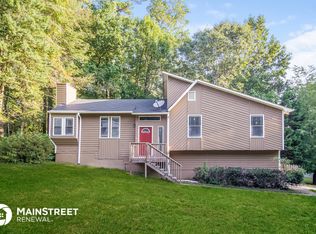 2490 Deerfield Dr, Kennesaw, GA 30144