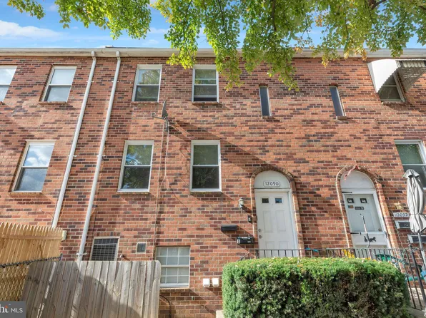 12090 Abby Rd, Philadelphia, PA 19154