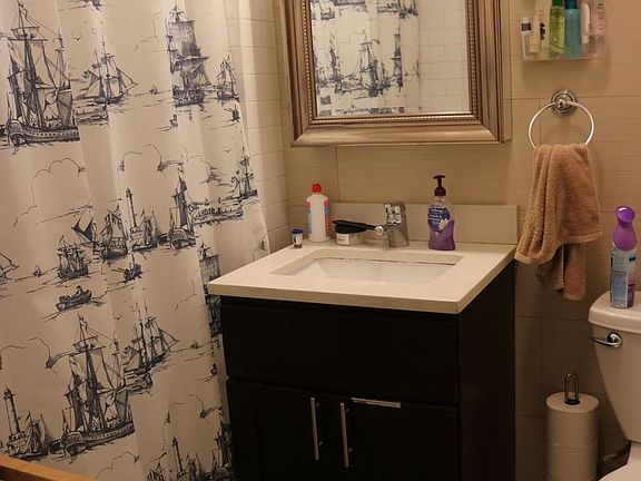 4th image of 11 Meserole St APT 2B