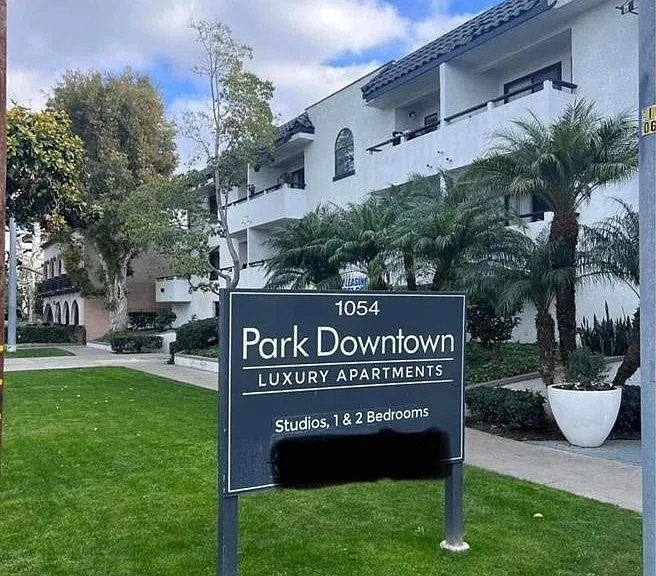 1054 W Santa Ana Blvd #21 — Photo 1