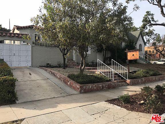 2nd image of 3154 W 74th St