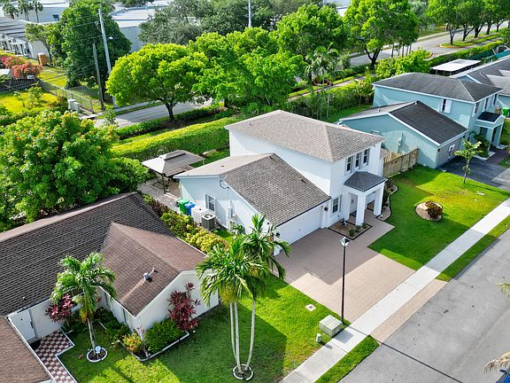 4th image of 5232 NW 94th Terrace