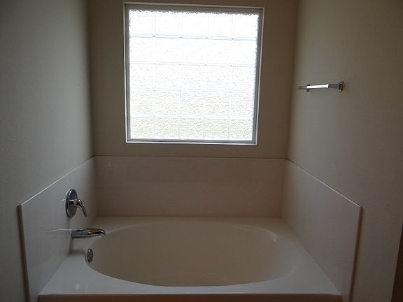 2nd image of 23856 Southpoint Dr