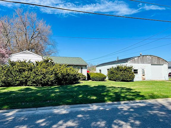3rd image of 668 McKinley Ave