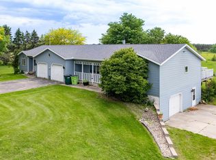 N3879 Jennings Rd, New London, WI 54961