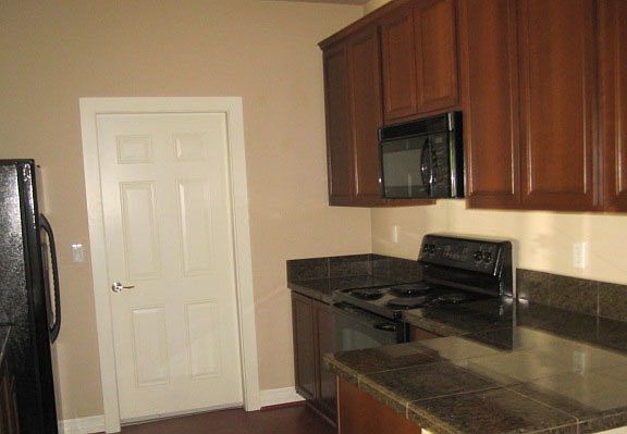 4th image of 12616 172nd St E #102