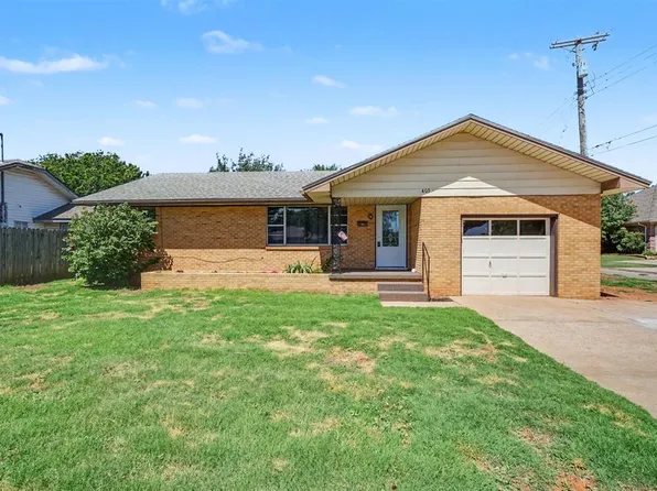 403 N Randall Ave, Elk City, OK 73644