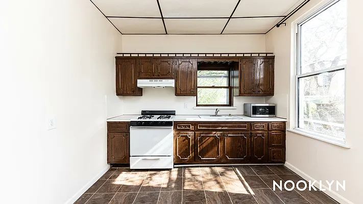 Rented by Nooklyn NYC LLC | media 2