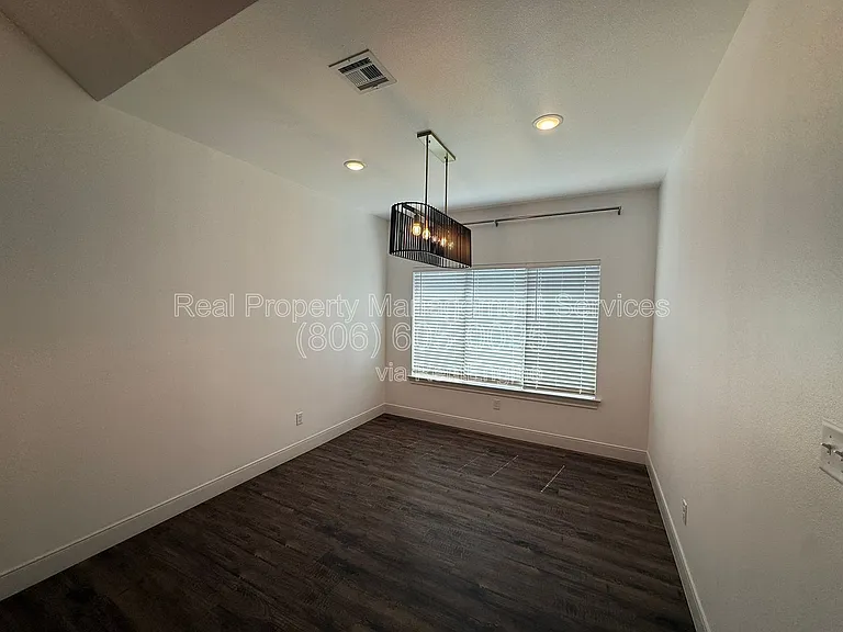 5014 Quincy Ave — Photo 3