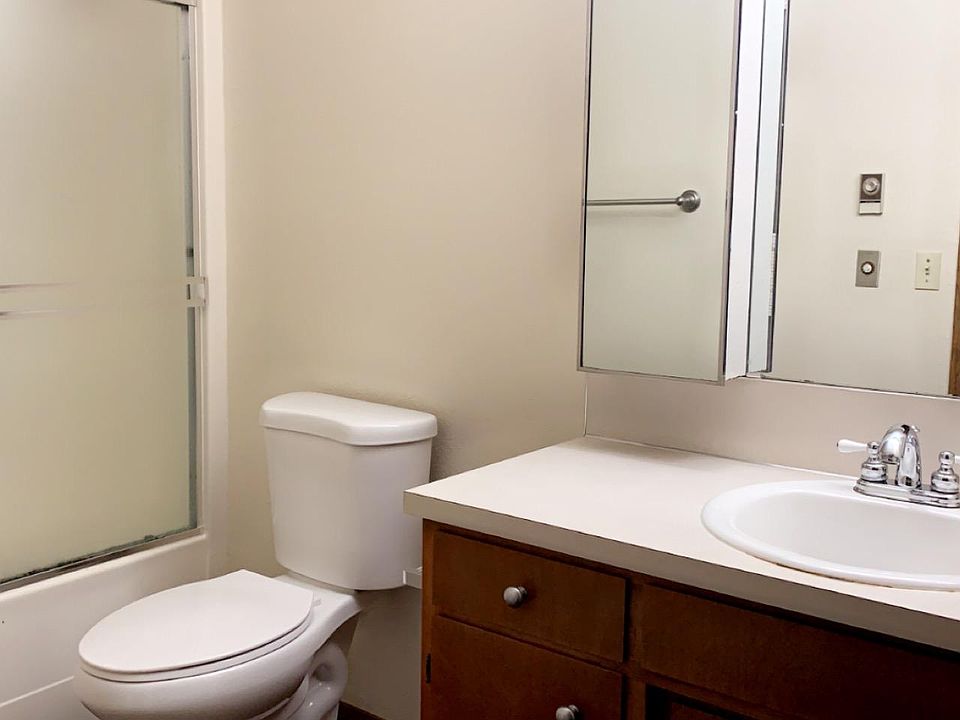 406 La Villa Dr Lynden WA Zillow