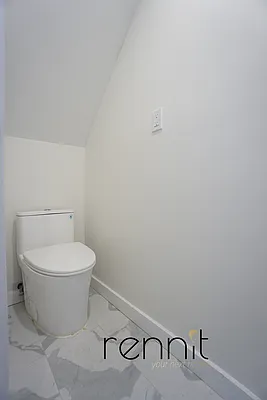 Rented by Rennit Inc. | media 16