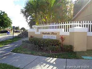 2 bed, 1000 sqft, $2,500 — Photo 2