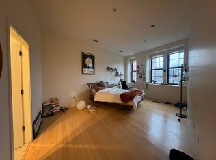 490 Harrison Ave APT 203, Boston, MA 02118