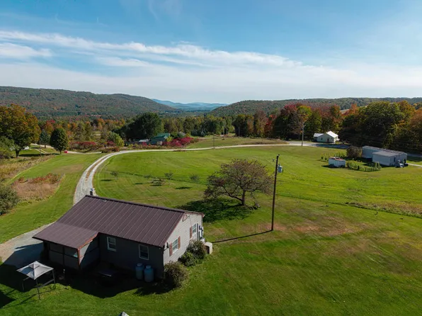 47 Gibson Road, Ryegate, VT 05042